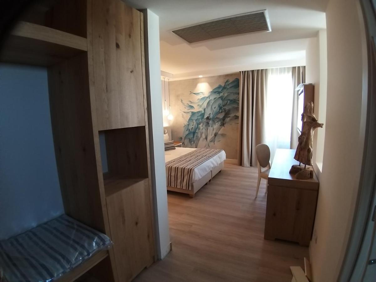 Aqua Boutique Hotel Castiglione della Pescaia Bagian luar foto