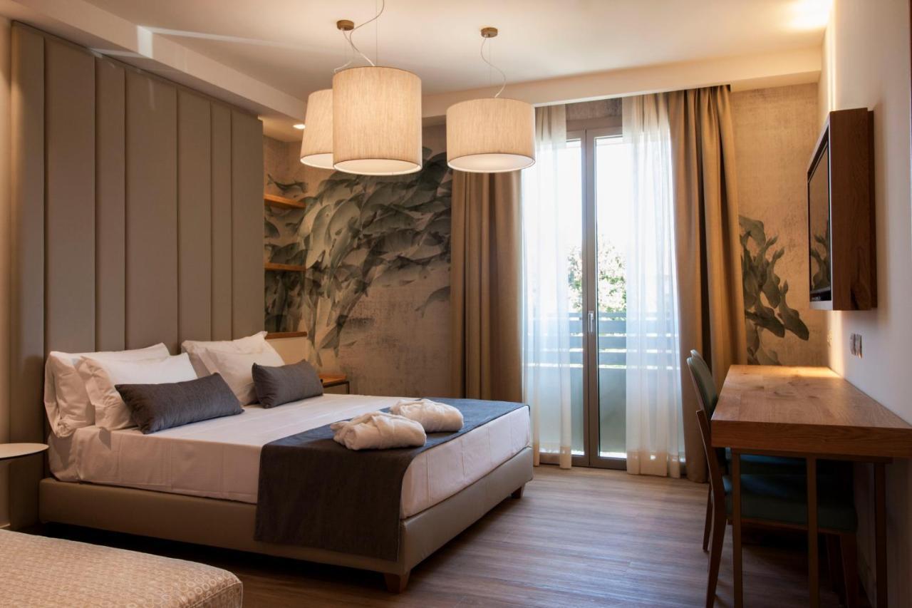 Aqua Boutique Hotel Castiglione della Pescaia Bagian luar foto