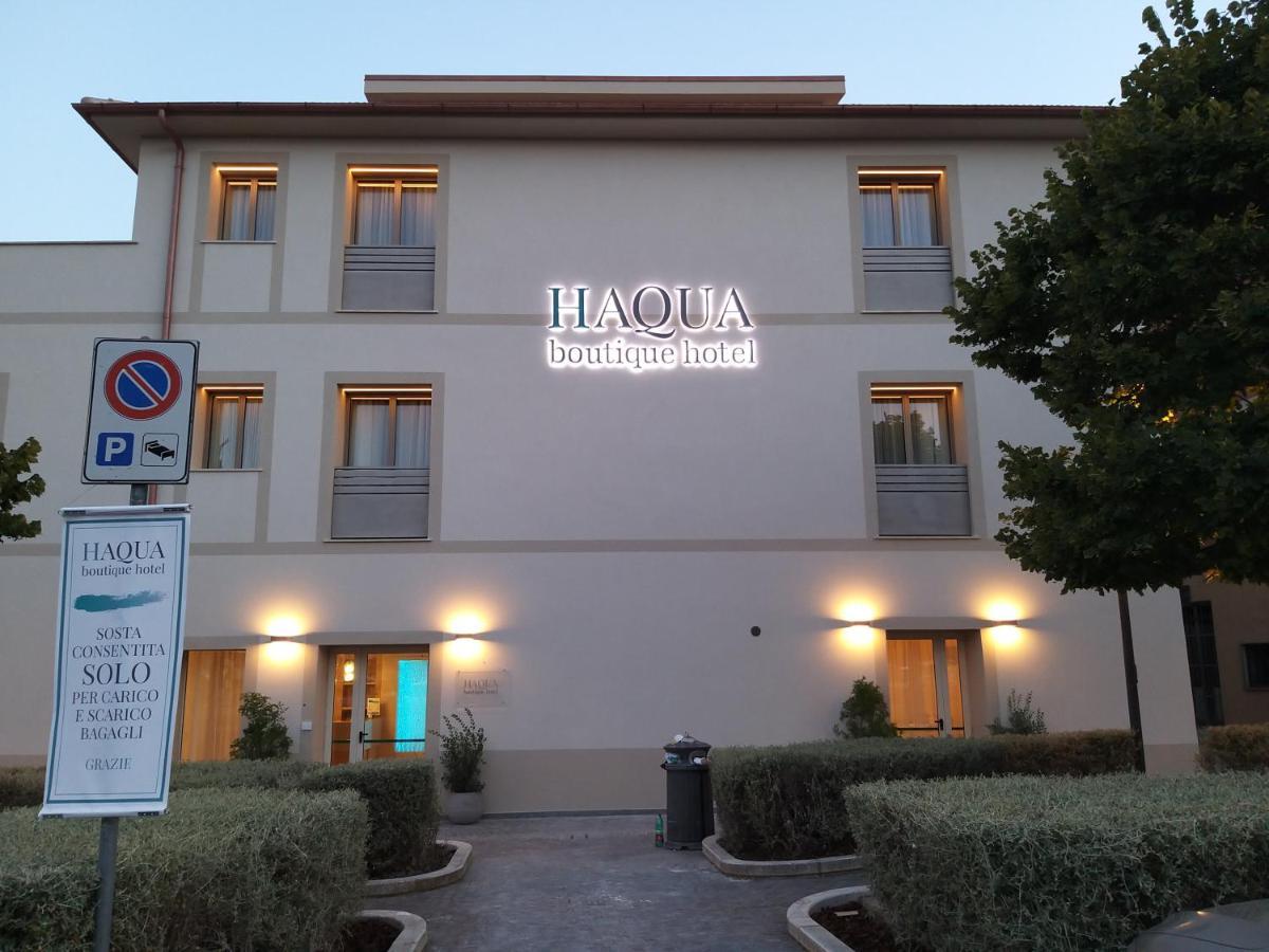 Aqua Boutique Hotel Castiglione della Pescaia Bagian luar foto