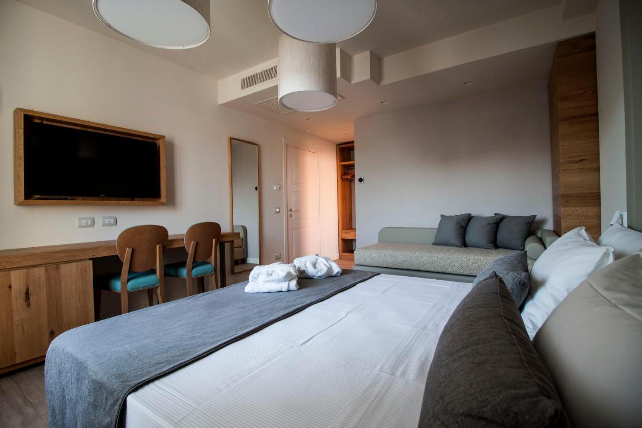 Aqua Boutique Hotel Castiglione della Pescaia Bagian luar foto