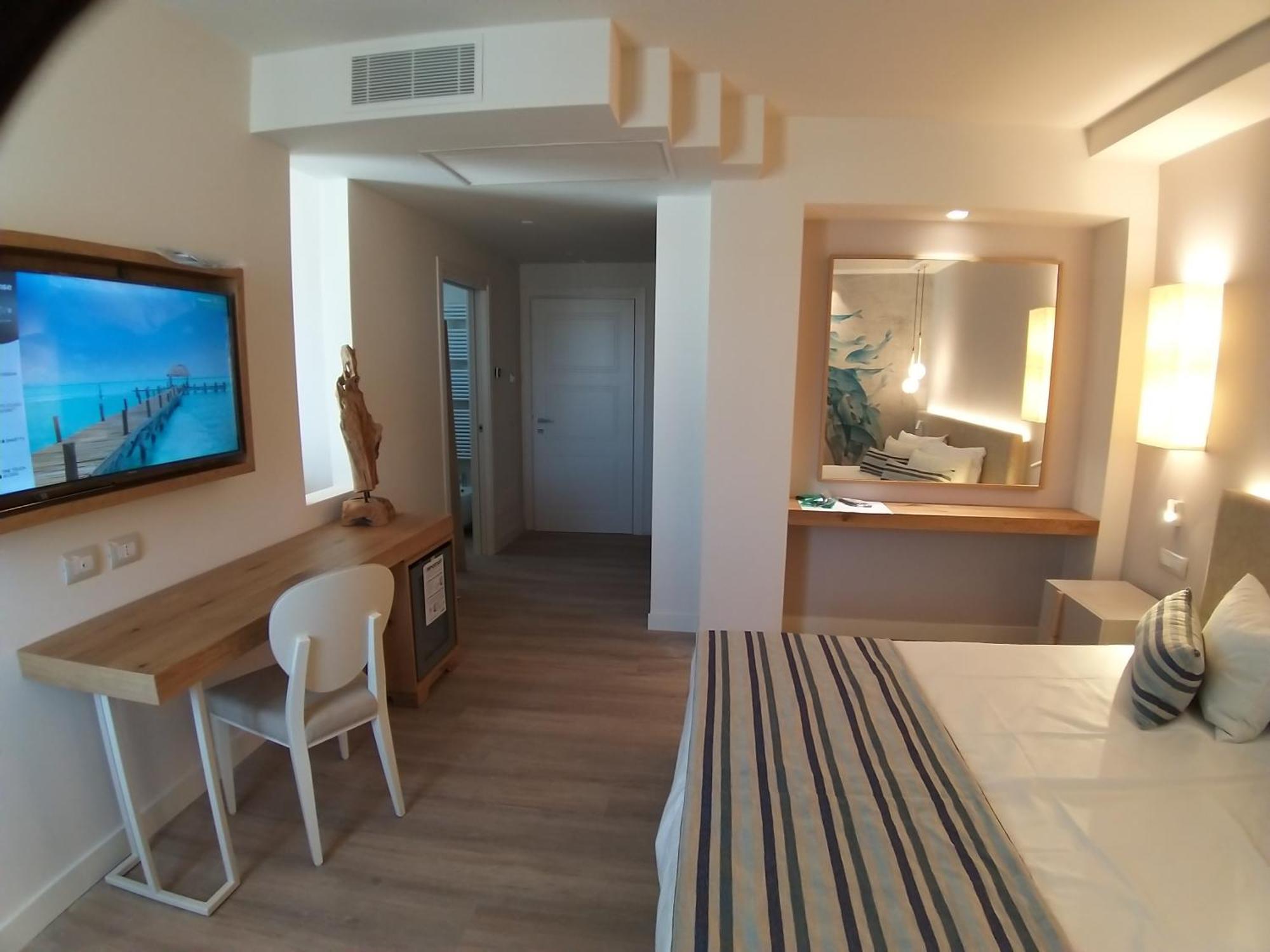 Aqua Boutique Hotel Castiglione della Pescaia Bagian luar foto