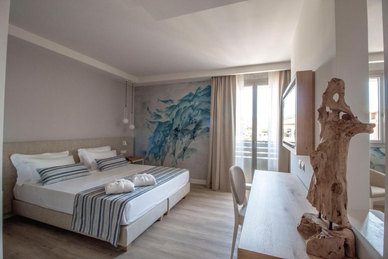 Aqua Boutique Hotel Castiglione della Pescaia Bagian luar foto