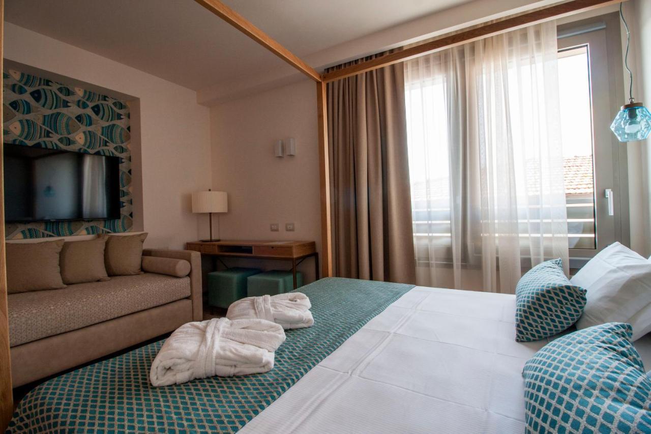 Aqua Boutique Hotel Castiglione della Pescaia Bagian luar foto